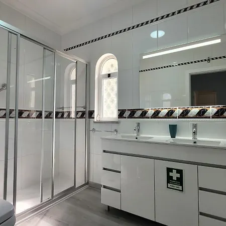 Mikes Mato Santo Espirito Tavira